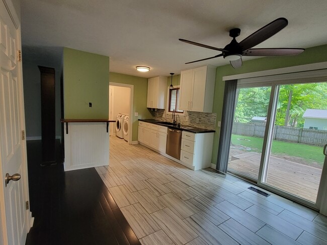 Photo - 20787 Maple St House