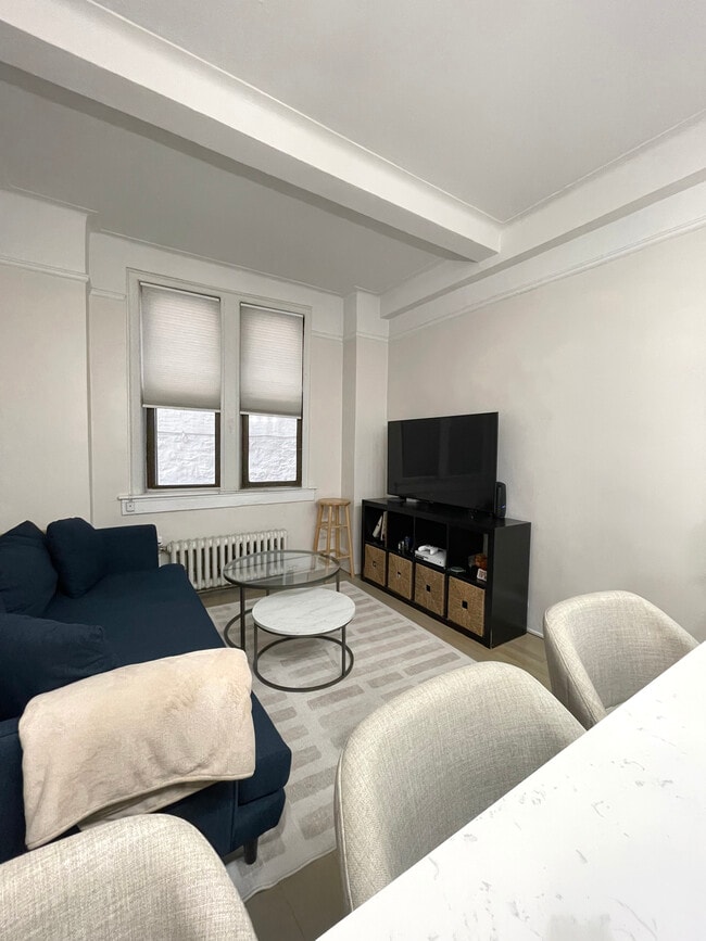 Photo - 50 W 106th St Unidad 1A