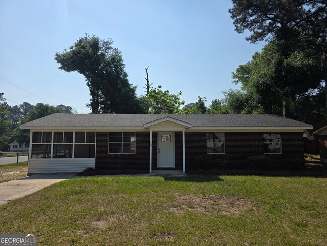 Building Photo - 309 E 3rd St