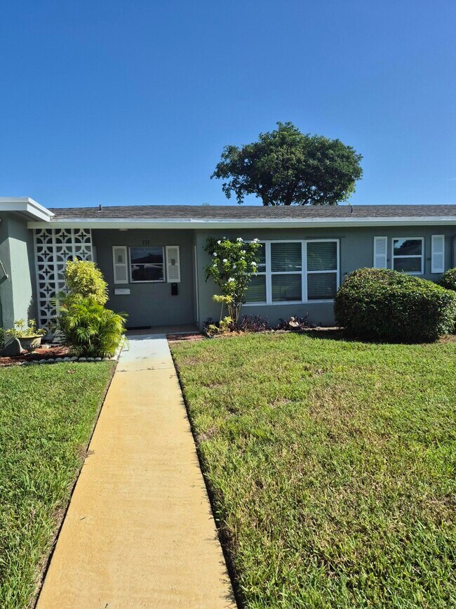 Building Photo - 737 High Point Blvd Rental