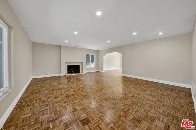 16608 Park Ln Cir