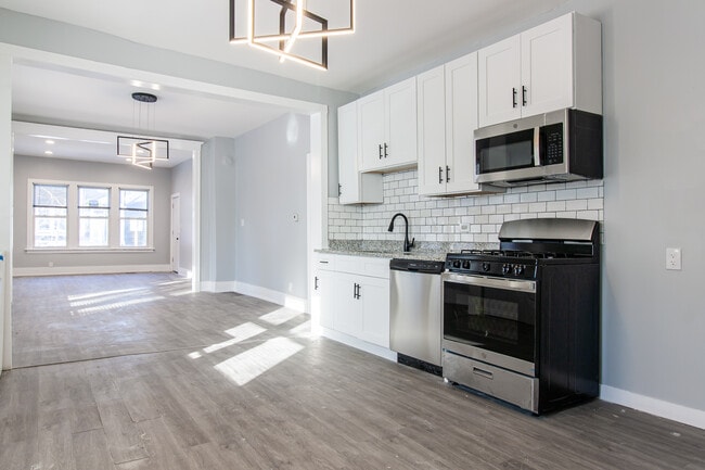 Photo - 2659 W Homer St Unit #1F