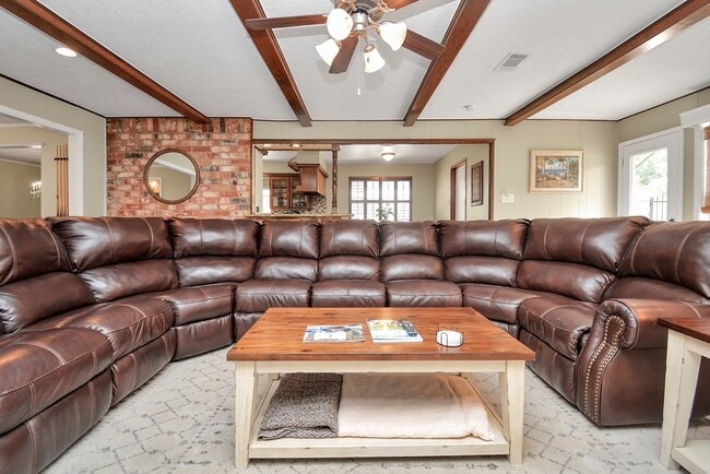 Photo - 9811 Rocktree Dr