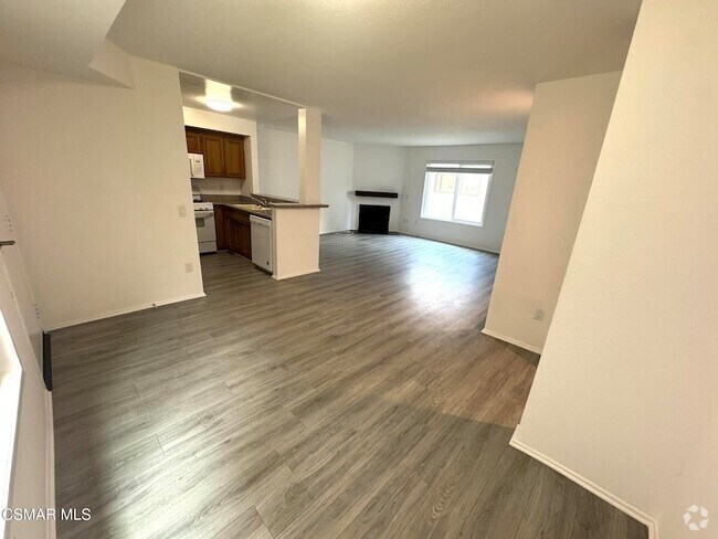 Building Photo - 13042 Riverside Dr Unit 104 Rental