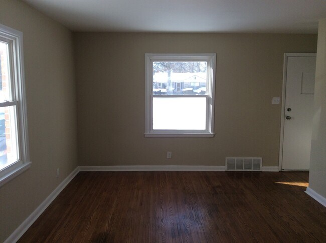 Photo - Indianapolis West side - 4 BR home