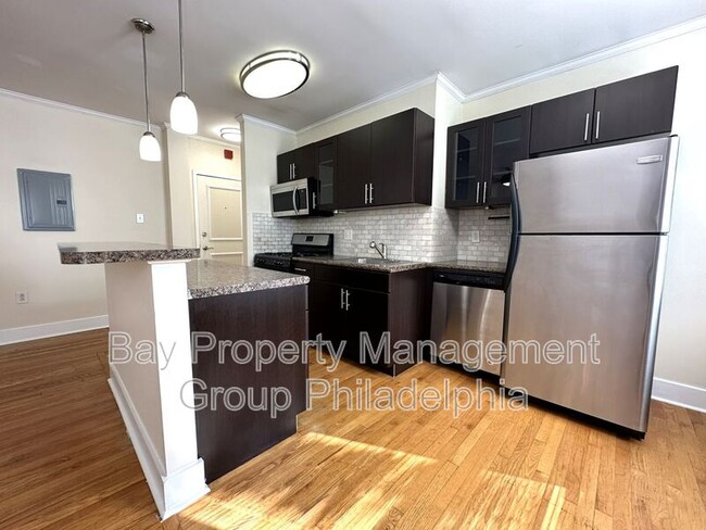 Photo - 437 W School House Ln Unit Apt D-01