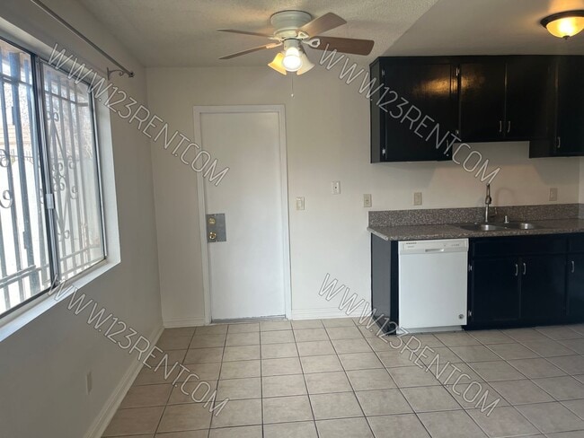 411 W Ave J-5