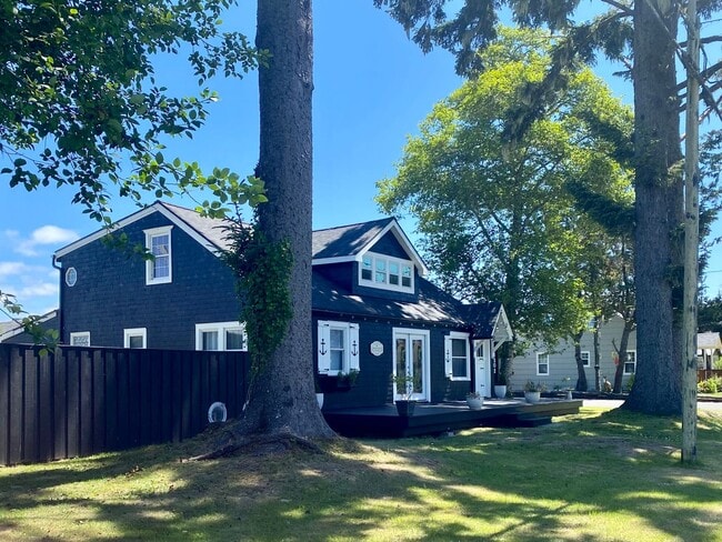 Black Raven Cottage in Historic Seaview ~ ... - Black Raven Cottage in Historic Seaview ~ ... House