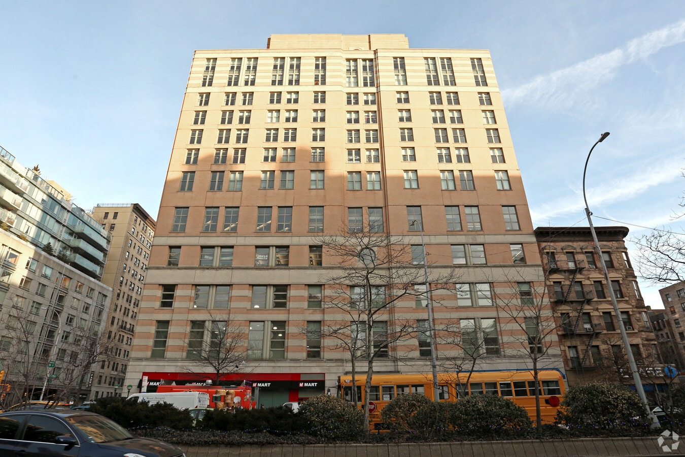 Photo - 2828 Broadway