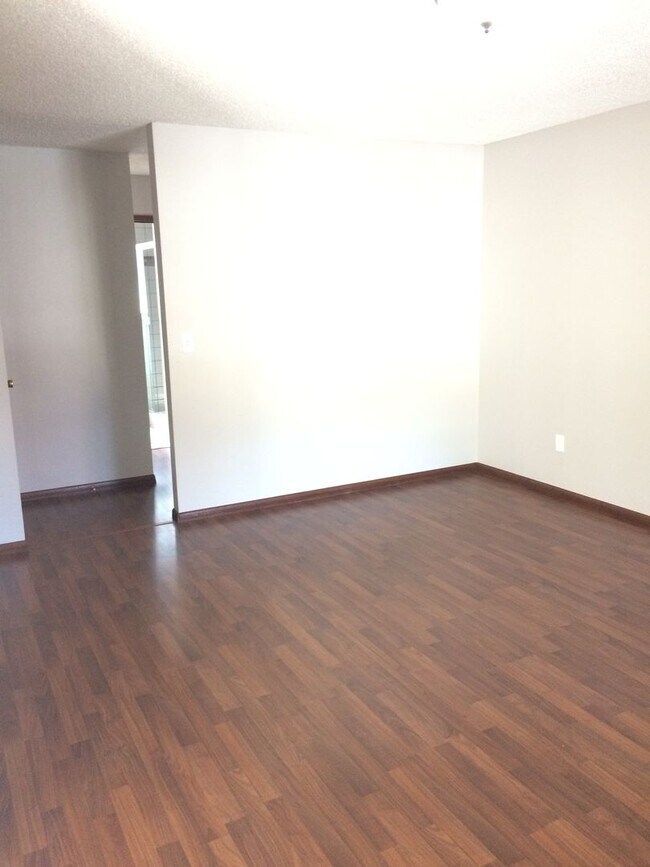 Photo - 615 E 22nd St