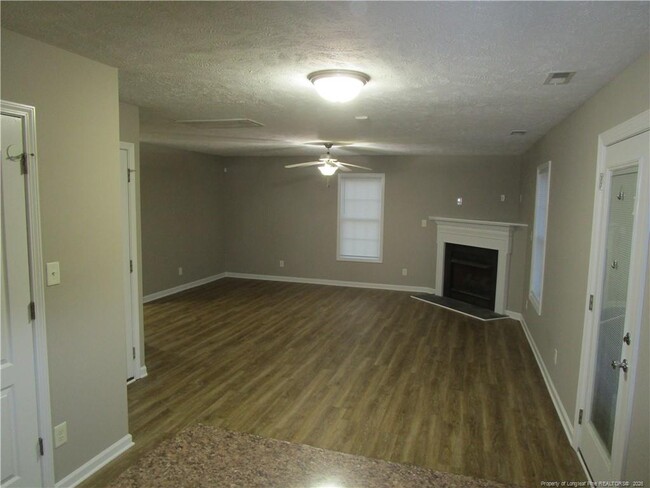 Photo - 1442 Vandenberg Dr