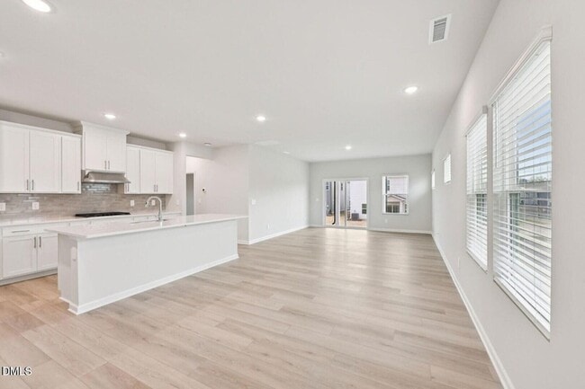 Photo - 1041 St Lawrence Dr