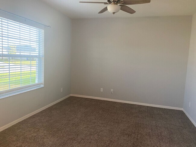 Photo - 4 Bedroom 3 Bath Waterfront Home in Gramer...