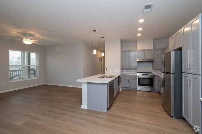 3BR, 2BA - 1,250SF - Kitchen
