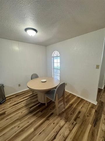 Photo - 935 Minter Ln
