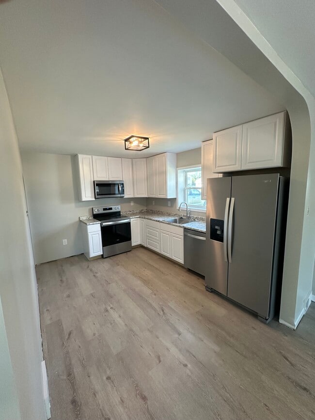 Photo - 617 Westridge Dr