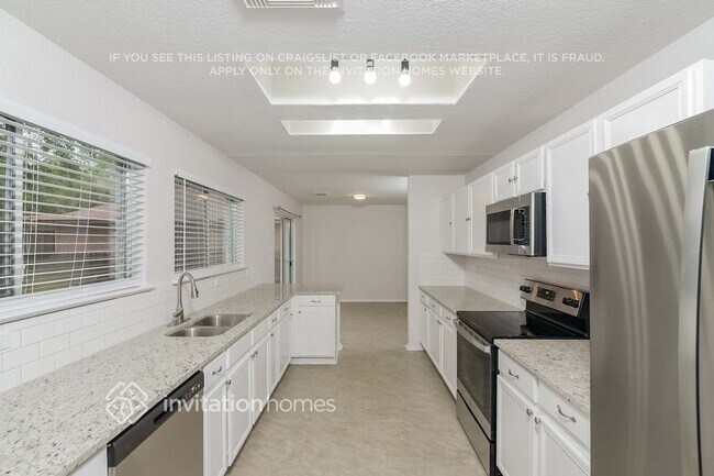 Photo - 10622 Manor Creek