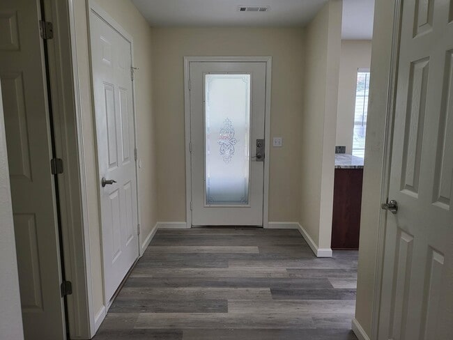 Photo - 41 Cheryl Cir