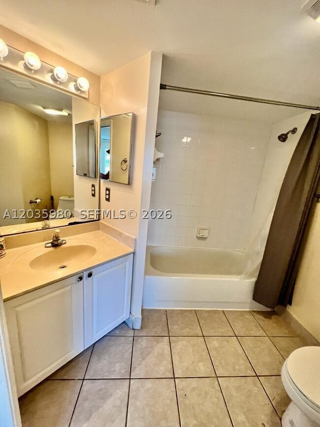 400 Crestwood Ct N Unit 407