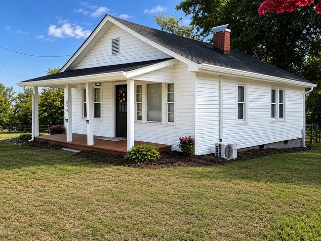 Building Photo - 1878 Sparta Rd