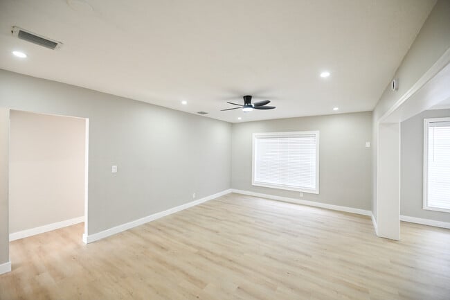 Photo - 1504 NW 4th Ave