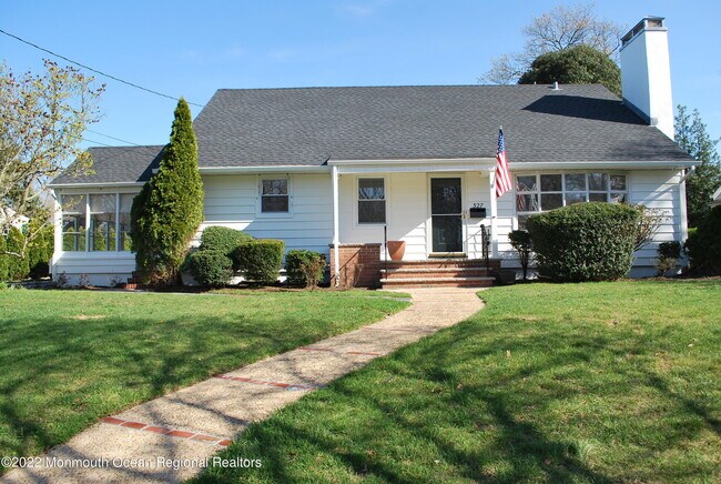 Photo - 327 South Blvd