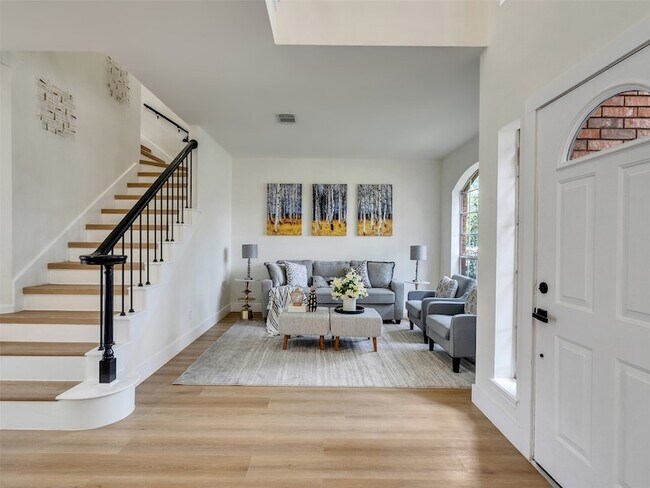 Photo - 246 Cedar Elm Ln