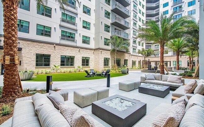 Photo - 310 S Orange Ave