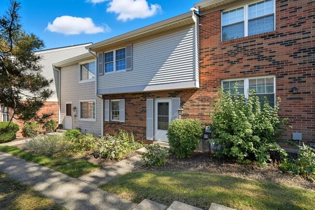Photo - Three Bedroom Condo in West Chester!