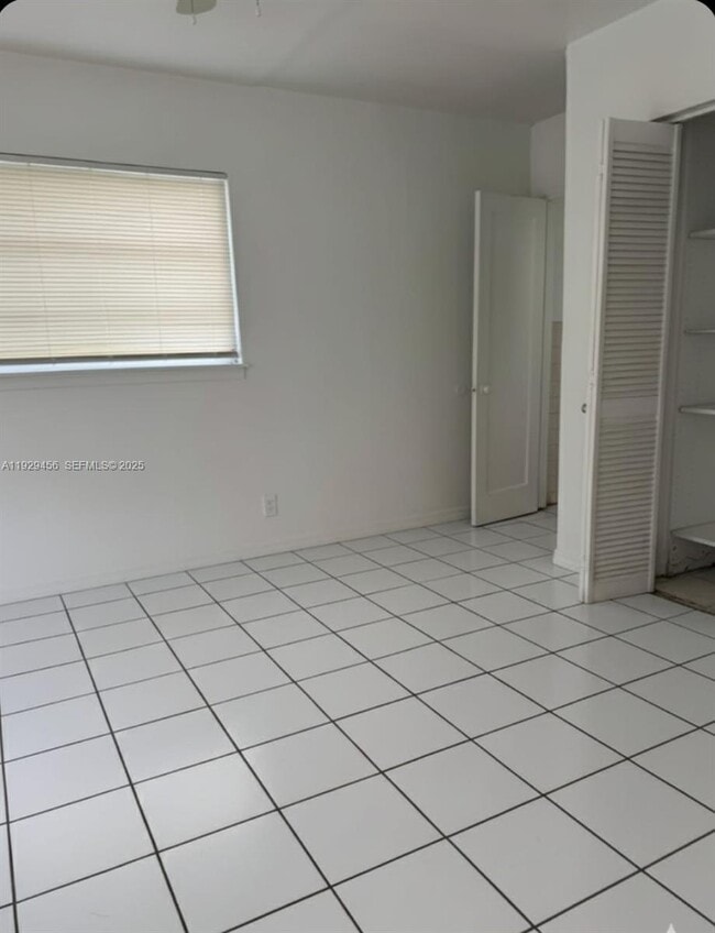 Photo - 1820 Funston St Unidad A