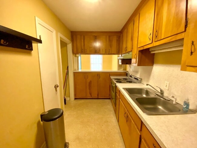 Photo - 106 Strode Cir