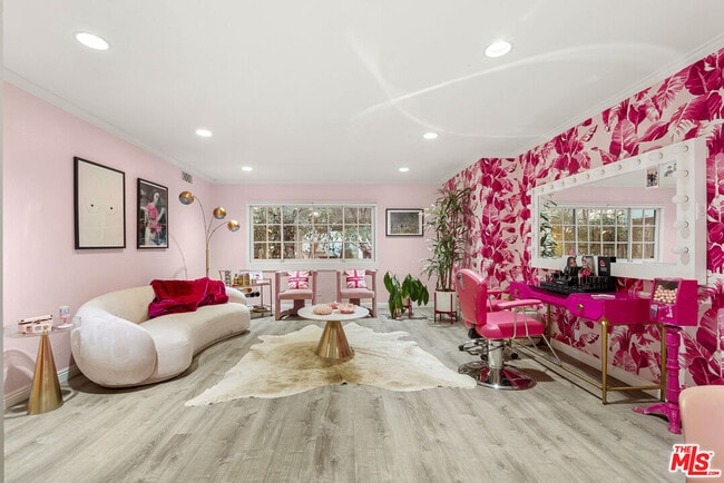 Photo - 906 Benedict Canyon Drive