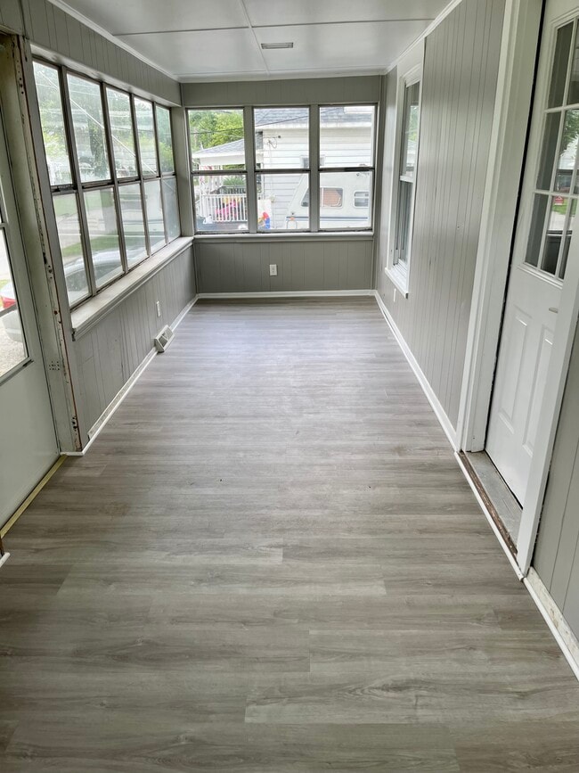 Photo - 406 N Lincoln St