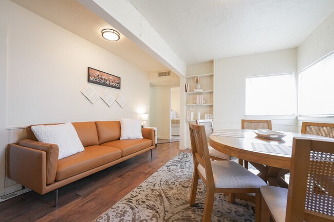 Building Photo - Spacious 3-Bedroom, 2-Bath Home – Fully Fu...