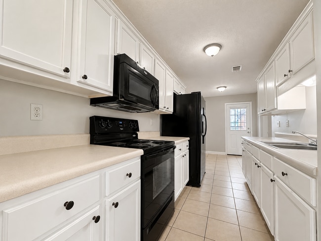Photo - 7745 Shadowland Dr