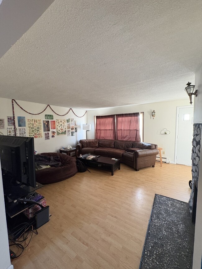 Photo - 204 Belchertown Rd