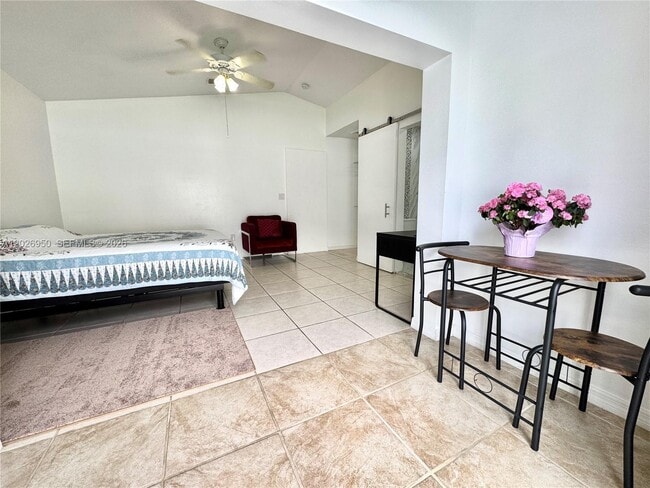 Building Photo - 14214 SW 148th Pl Unit 1