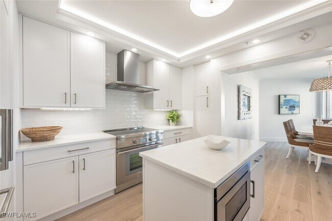 Photo - 4021 Gulf Shore Blvd N Unit 702