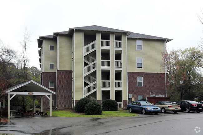 Photo - Laurel Hill Senior Apartments