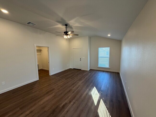 Photo - 3017 139th St