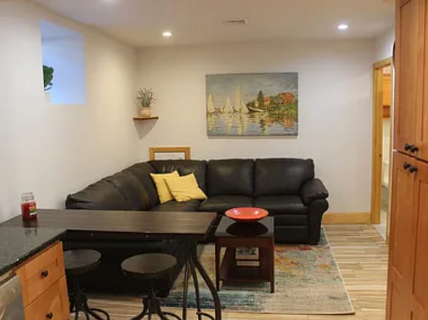 Photo - 182 Babcock St Unit 1R