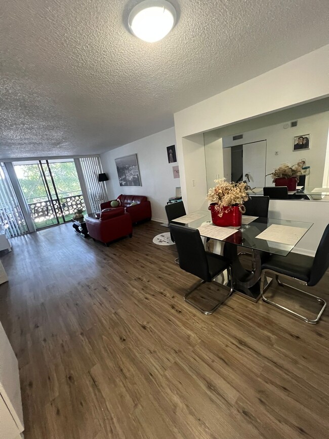 Photo - 4222 Inverrary Blvd Unit 4308