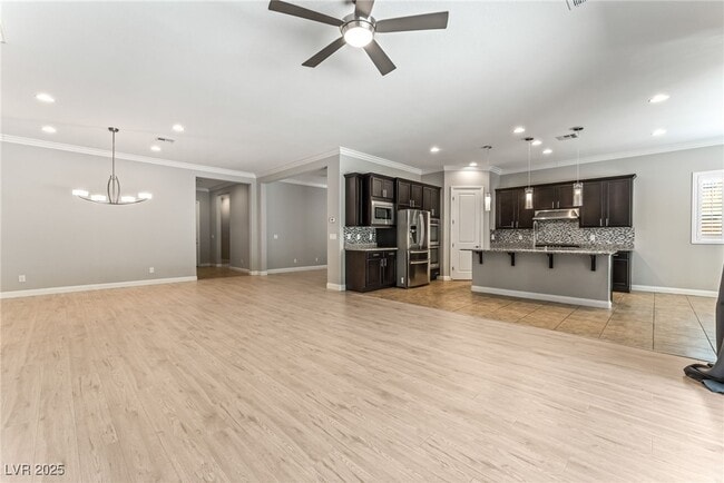 Photo - 7291 Ellington Park St