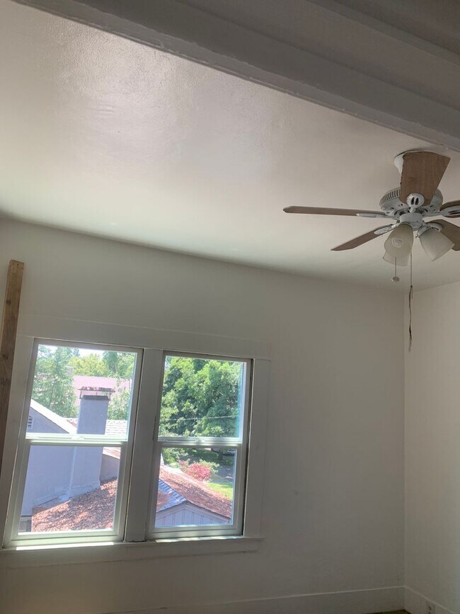 Photo - 1164 Magnolia Ave Unit 2