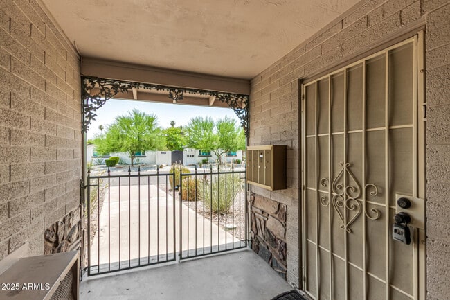 Photo - 3540 E Montecito Ave Unit 1