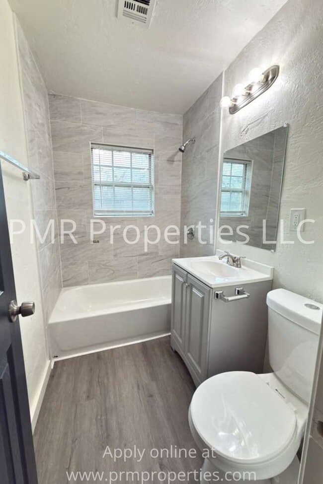Photo - 4 Bedrooms / 2 Bathrooms House