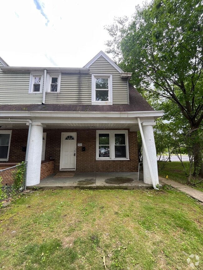 Building Photo - 3 Br 1 Bath Twin Home available in Bethlehem