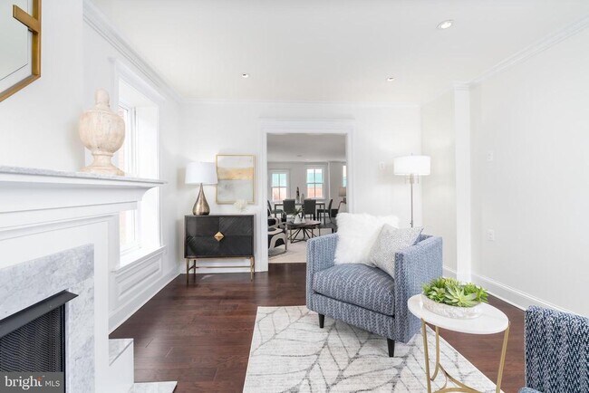 Photo - 2715 N St NW