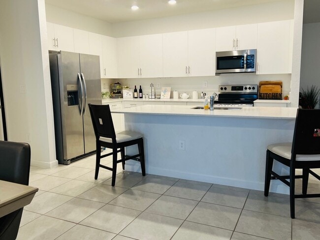 Photo - 5 Bedroom Single Family Home in Miami