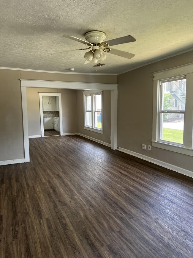 Photo - 813 N 48th St